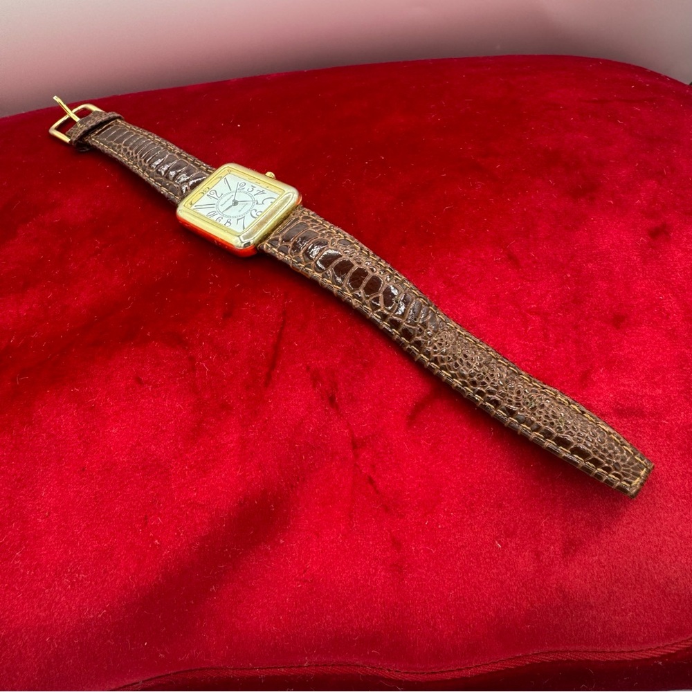 Vintage Rumours‎ Rectangular Goldtone Watch Japan Quartz